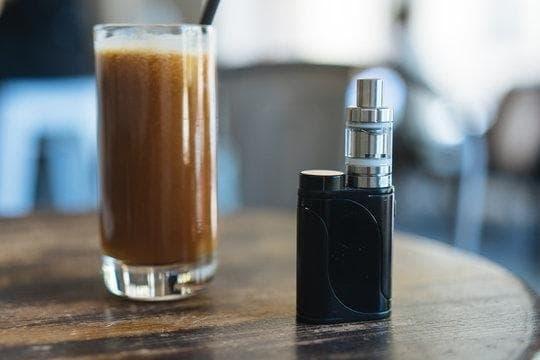 Průvodce a srovnání alfa elektronicka cigareta pro každodenní použití a chytré tipy na nákup