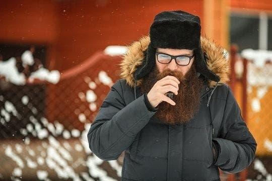 Kompletní recenze elektronická cigareta ijust 2, tipy pro výběr a údržbu a doporučené příslušenství