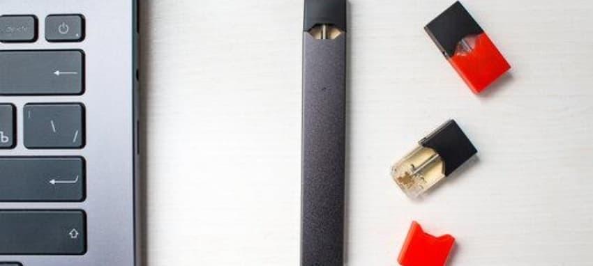 Praktický a bezpečný návod jak nabít elektronickou cigaretu bez nabíječky krok za krokem