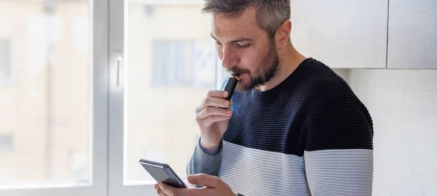 Tipy a pravidla kde kouříte e cigaretu venku, v práci a doma