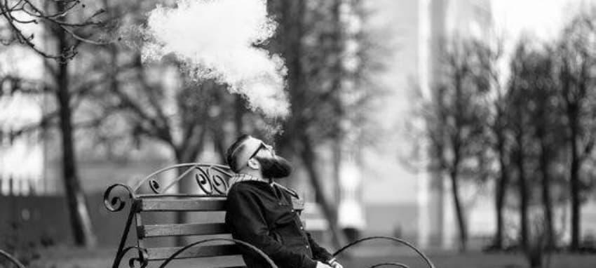 Co znamená nový zákaz kouření elektronické cigarety pro restaurace, podniky a každodenní život