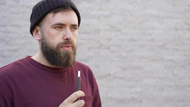 Proč elektronická cigareta prská a jak tomu snadno zabránit krok za krokem