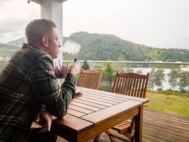 Elektronická cigareta nabíjení a bezpečné tipy, jak prodloužit výdrž baterie