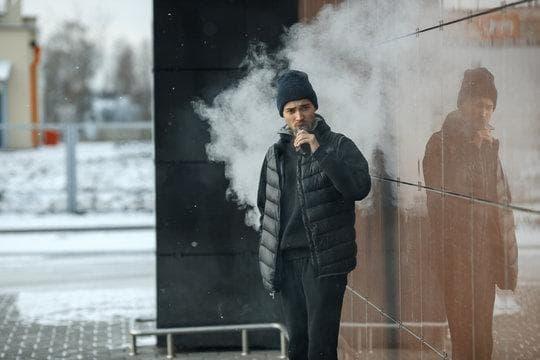 E-Zigaretten Shop představuje nejlepší tipy, recenze a slevy na elektronické cigarety louny pro každého začátečníka