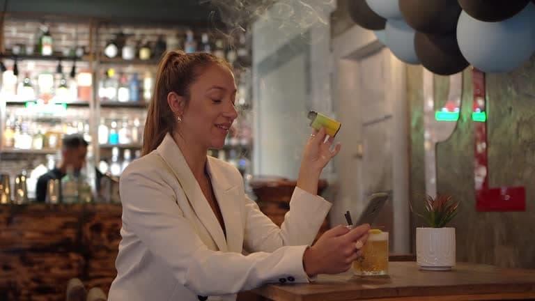 Jak dlouho se nabíjí elektronická cigareta a 5 jednoduchých tipů pro rychlejší nabíjení