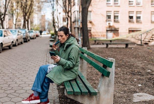 co obsahují náplně do elektronických cigaret a jaké jsou hlavní složky a zdravotní rizika